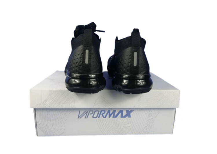 נעלי נייק-Nike Air Vapor Max Flyknit 2.0W BLACK-GOLDEN LOGO – תמונה 2