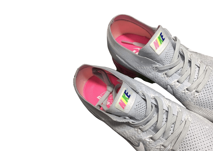 נעלי נייק-Nike Air Vapor Max Flyknit 2.0W LIGHT GRAY-WHITE LOGO – תמונה 9