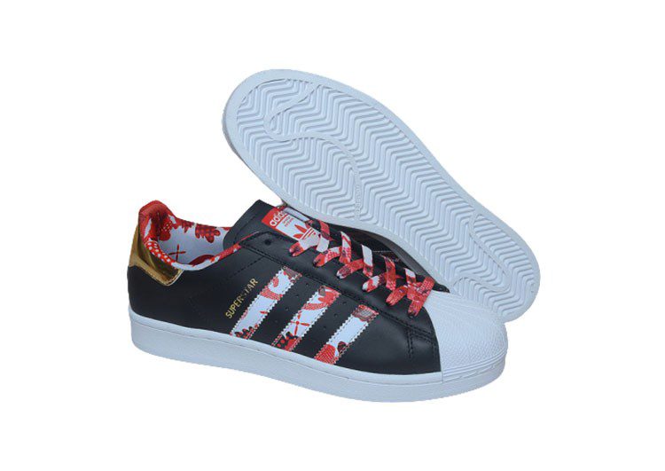 נעלי אדידס-ADIDAS Stan Smith - Black / Red / White – תמונה 2
