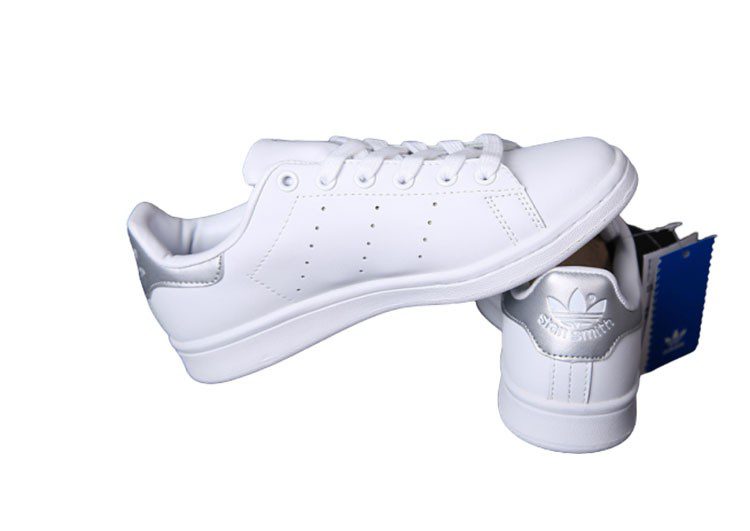 נעלי אדידס-ADIDAS Stan Smith - Silver Tail – תמונה 3