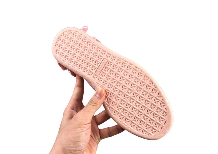 נעלי פומה- PUMA basket heart rihanna leather -Karry – תמונה 9