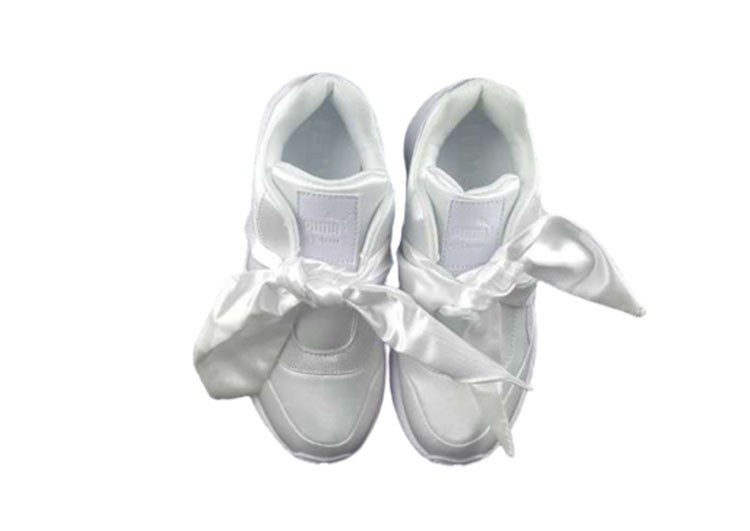 נעלי פומה- PUMA rihanna bow rubbon silk cherry blossom pink-White – תמונה 5