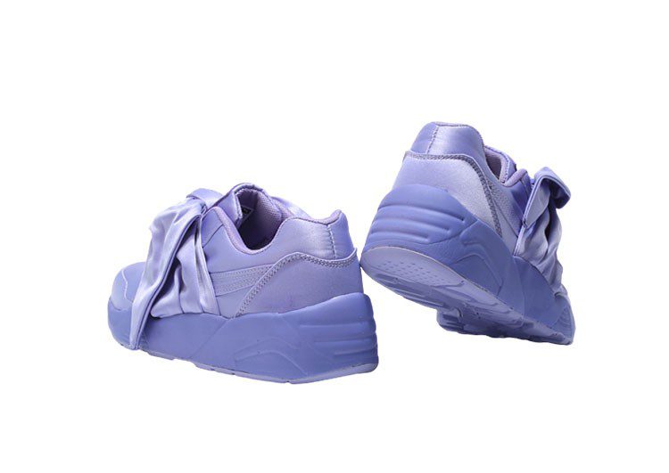 נעלי פומה- PUMA rihanna bow rubbon silk cherry blossom pink -Wild Blue Yonder – תמונה 8