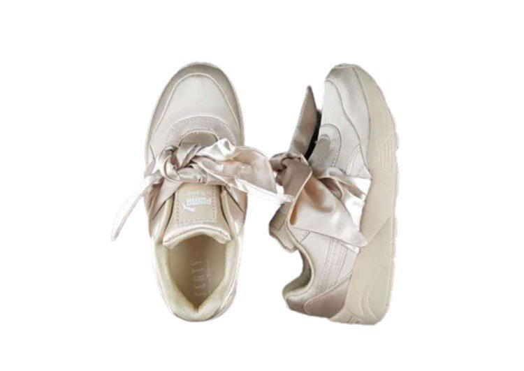 נעלי פומה- puma rihanna bow rubbon silk cherry blossom pink-White Pointer – תמונה 3