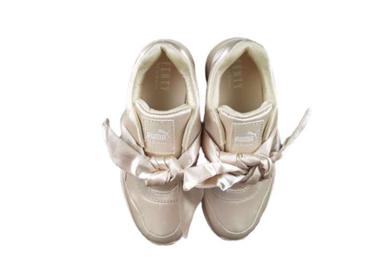 נעלי פומה- puma rihanna bow rubbon silk cherry blossom pink-White Pointer – תמונה 6