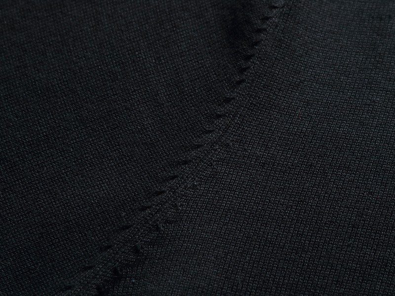 טומי הילפיגר-TOMMY TSHIRT MEN'S LONG V - Black – תמונה 10