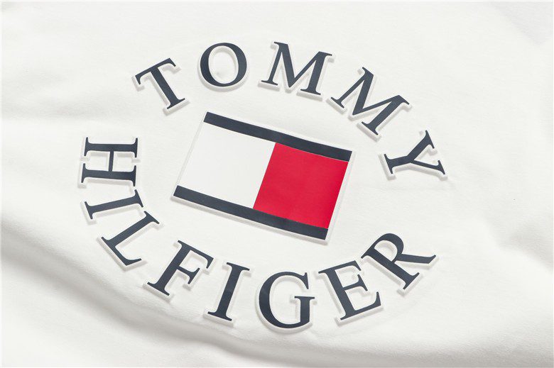 טומי הילפיגר-TOMMY TSHIRT MEN'S - WHITE – תמונה 3