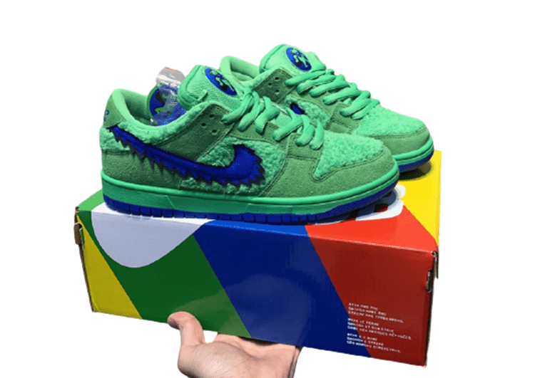 נעליי נייק-NIKE SB DUNK LOW PRO QS - Hippie Green & Blue Logo – תמונה 3