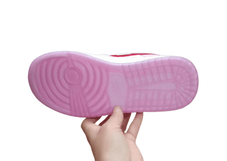 נעלי נייק-Nike Air Force 1 Low Can Can Carmine Logo – תמונה 2