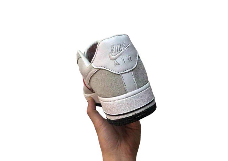 נעלי נייק -Nike Air Force 1 Low Foggy Grey-Falu Red – תמונה 9