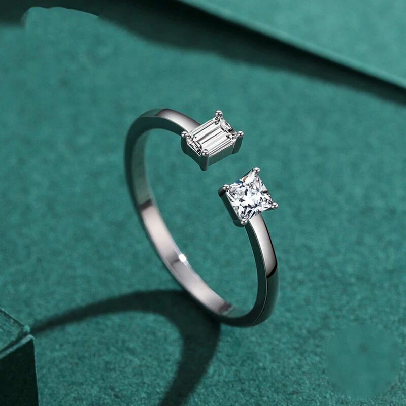 טבעת יוקרה-Silver Irregular Sparkling Clear CZ Finger Ring For Women – תמונה 4