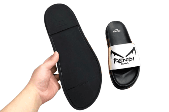 פנדי - FENDI SLIPPERS - White & Black – תמונה 3