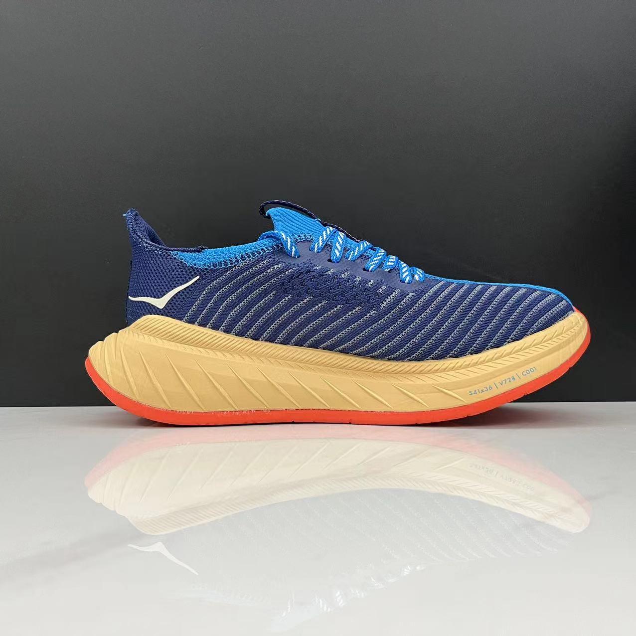 נעלי הוקה-HOKA ONE ONE CARBON X3 Blue – תמונה 5