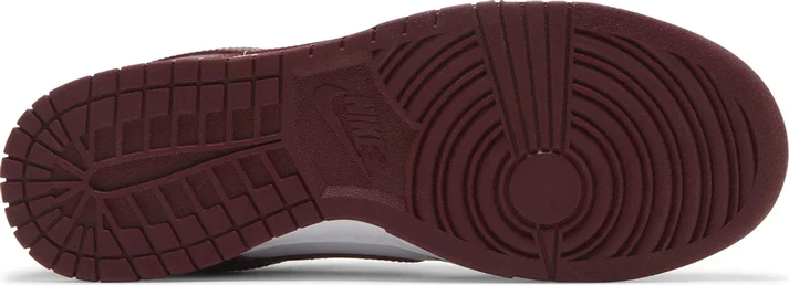 NIKE Dunk Low 'Team Red' – תמונה 4