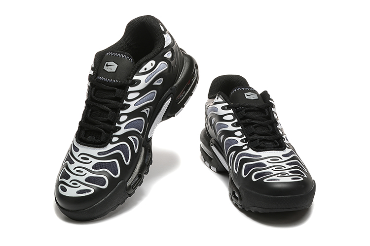 נעלי נייק- NIKE AIR MAX PLUS DRIFT Black White – תמונה 3