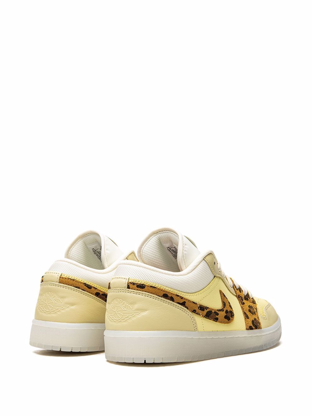 נייק ג'ורדן -NIKE AIR JORDAN 1 LOW - SNKRS Day – תמונה 3