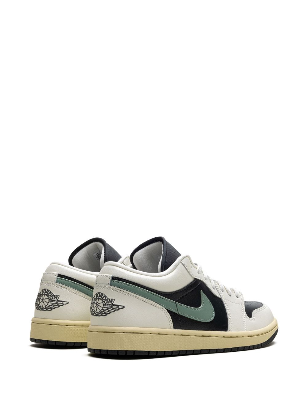 נייק ג'ורדן -NIKE AIR JORDAN 1 LOW - Jade Smoke – תמונה 3