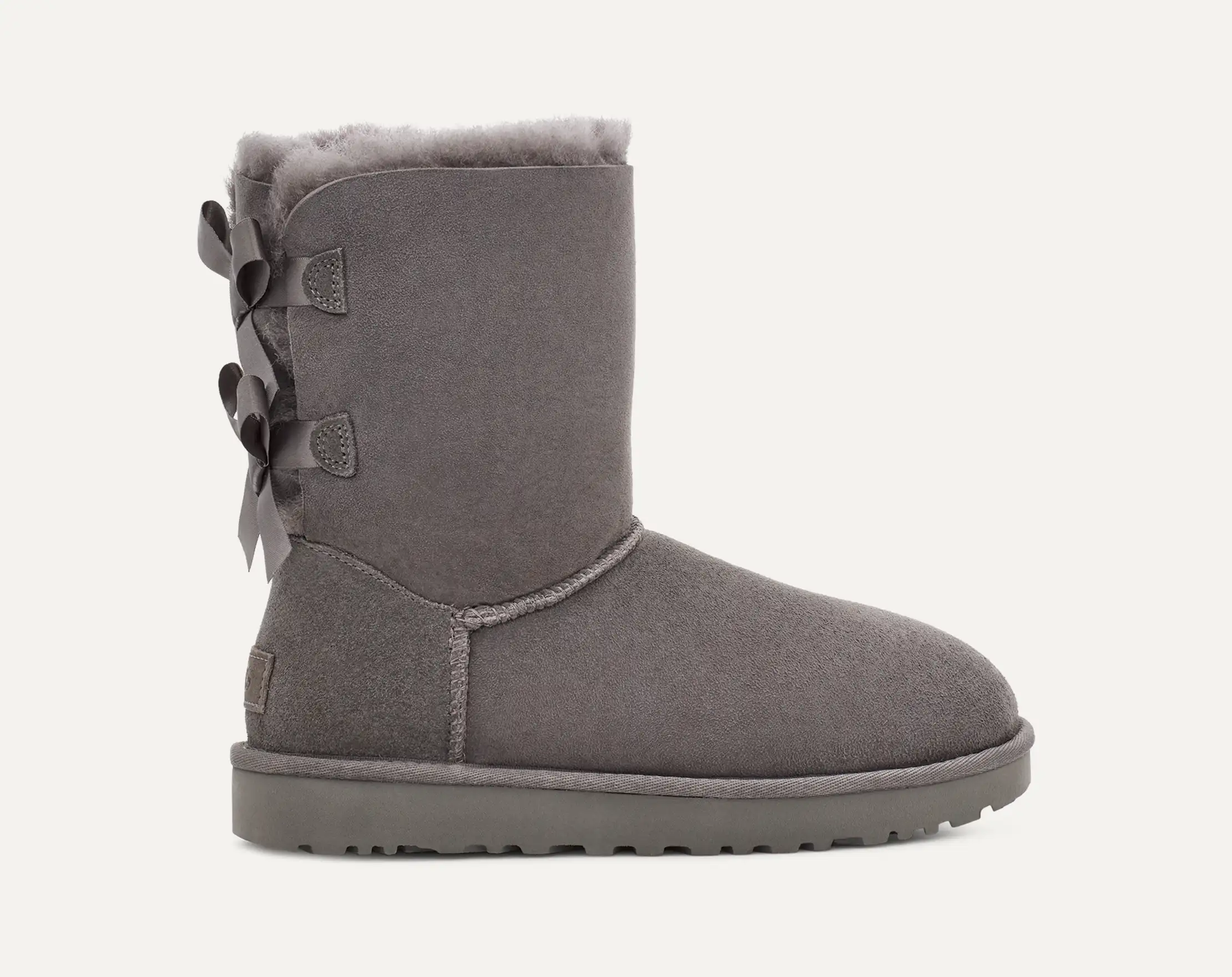 UGG Shearling Bow Boots – מגפי האג נשים עם סרטים אחוריים – תמונה 7