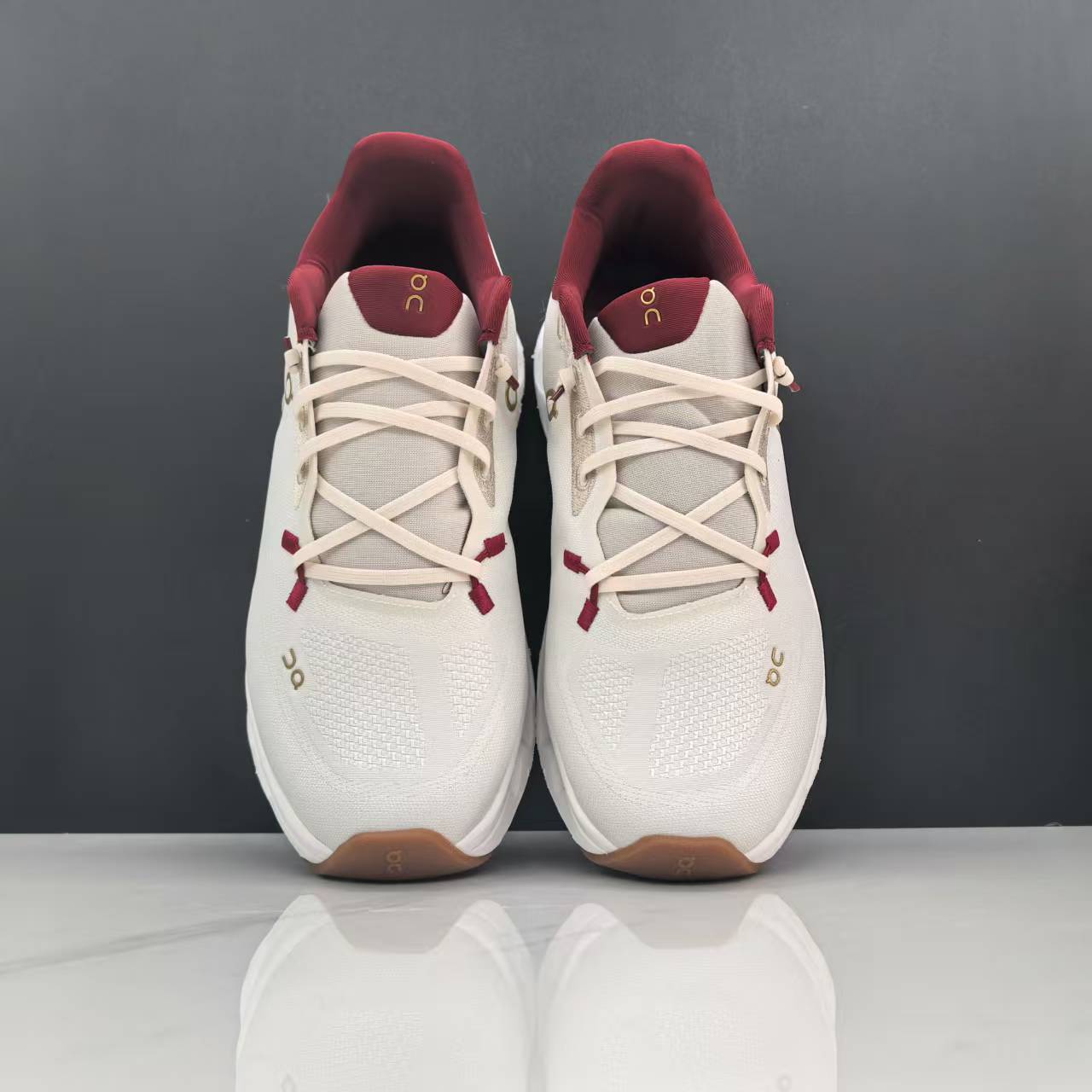 נעלי און קלאוד Cloud ON RUNNING MAROON CREAM – תמונה 3